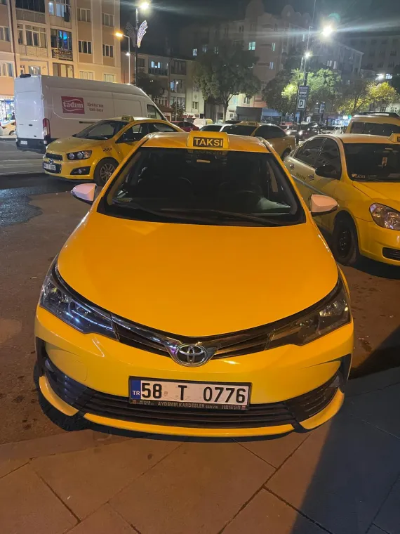 Sivas Taksi aracı Toyota Corolla 58 T 0776